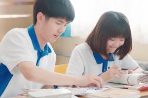Con yêu sớm là tại… bố mẹ