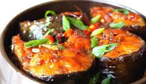 Bí quyết kho cá nhanh nhừ xương nhưng vẫn chắc thịt, cá chín mềm thơm nức, đưa cơm ngày mưa gió