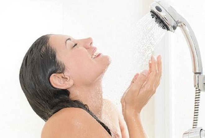 5 thời điểm dù bẩn tới mấy cũng đừng tắm gội dễ đột quỵ, hối không kịp