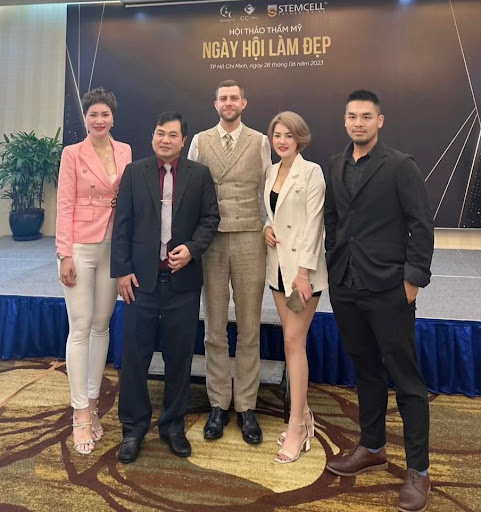  THẨM MỸ CC TỔ CHỨC HỘI THẢO Y KHOA “NGÀY HỘI LÀM ĐẸP” VỚI CHỦ ĐỀ CẬP NHẬT XU HƯỚNG THẨM MỸ MỚI