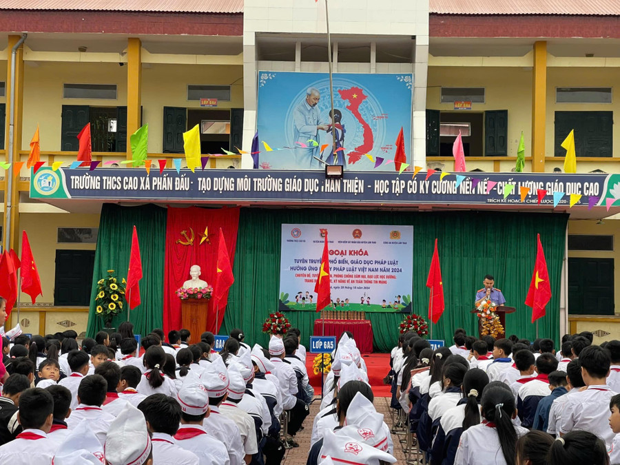 Tuyên truyền GD kiến thức pháp luật cho hơn 2 nghìn học sinh ở huyện Lâm Thao